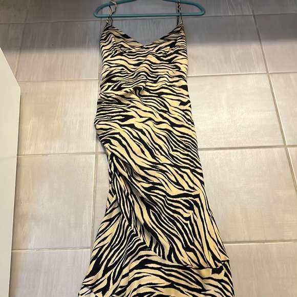 Nicholas Black Multi Asymmetric Silk Zebra Dress Size 8. - Picture 2 of 7
